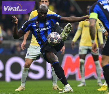 Penyerang Inter Milan, Romelu Lukaku cetak gol ke gawang FC Porto dalam laga leg pertama babak 16 besar Liga Champions 2022/2023 di Giuseppe Meazza, Kamis (23/2/2023) dini hari. Foto : ig inter