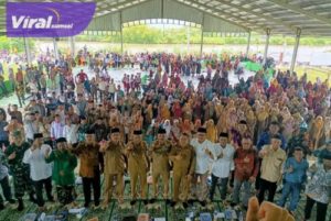 Suasana acara peresmian balai desa Bumi Pratama Mandira, Senin, (27/2/2023). Foto : viralsumsel.com/fir