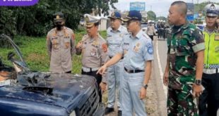 Abdul Haris Kepala Jasa Raharja Cabang Sumsel Saat Mendatangi Lokasi Kejadian Lakalantas Bersama Jajaran Dirlantas Polda Sumsel dan TNI. Foto : Viralsumsel