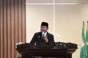 Gubernur Sumsel H Herman Deru dalam Rapat Paripurna LXI (61). Foto : viralsumsel.com/ril