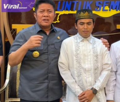 Gubernur Sumsel H Herman Deru usai menerima Abi Quhafah didampingi Pengurus LPTQ Sumsel di ruang audiensi Gubernur, Kamis (2/2/2023). Foto : viralsumsel.com/win