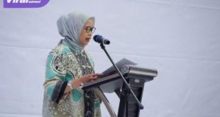 Staff Ahli Walikota Bidang Ekbang dan Invest, Hj. dr. Letizia, M. Kes dalam Sosialisasi Pembukaan Program Beasiswa S2 dalam dan Luar Negeri Kementerian Kominfo di Hotel The Zuri Palembang, Kamis (9/3/2023). Foto : viralsumsel.com/fia