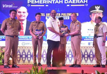 Gubernur Sumsel H Herman Deru dalam Rakor Gubernur Sebagai Wakil Pemerintah Pusat di Hotel Aryaduta Palembang, Selasa (21/3/2023) petang. Foto : viralsumsel.com/win