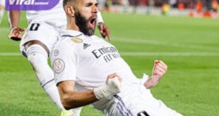 Penyerang Real Madrid, Karim Benzema selebrasi usai cetak gol ke gawang Barcelona. Foto : igrealmadrid
