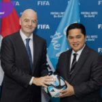 Presiden FIFA Gianni Infantino bersama Ketua Umum PSSI Erick Thohir. Foto : fifa