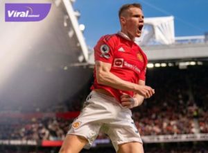 Pemain Manchester United Scott Francis McTominay selebrasi usai cetak gol ke gawang Everton. Foto : igmu