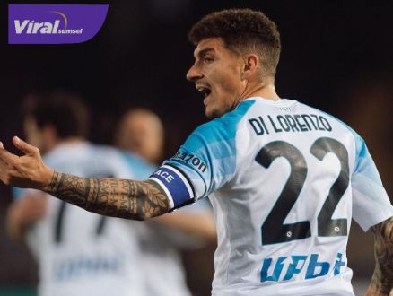 Bek kanan Napoli Di Lorenzo selebrasi usai cetak gol ke gawang Lecce di ajang Serie A Liga Italia. Foto : ignapoli