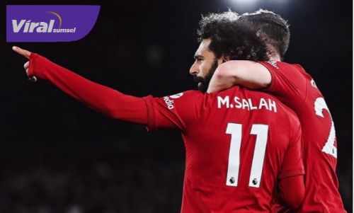 Penyerang Liverpool Mohamed Salah selebrasi usai cetak gol ke gawang Leeds United. Foto : igliverpool