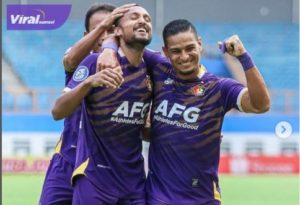 Persik Kediri pertahankan kontrak Rohit Chand. Foto : lib