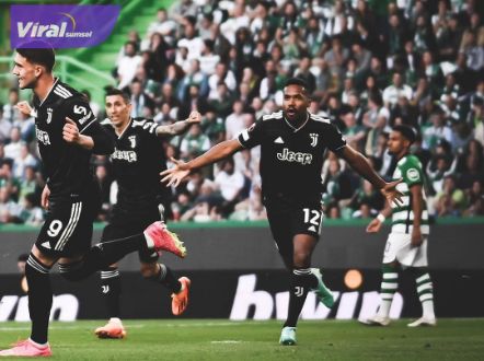 Gelandang Juventus Adrien Thibault Marie Rabiot selebrasi usai cetak gol ke gawang Sporting CP pada laga leg kedua perempatfinal Liga Europa. Foto : igjuve