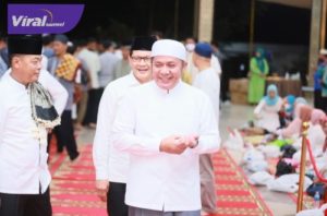 Gubernur Sumsel H Herman Deru saat menghadiri Safari Ramadhan 1444 Hijriah bersama para insan kesehatan Provinsi Sumsel di Griya Agung, Sabtu (1/4/2023) malam. Foto : viralsumsel.com/win
