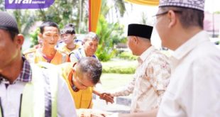 Pj Bupati Muba Apriyadi Bareng Istri Keliling Sekayu Saat Lebaran. Foto : viralsumsel.com/dev