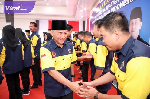Pj Bupati Muba Apriyadi saat pelantikan PDBI Kabupaten Muba masa bhakti 2023-2027 di Pendopoan Griya Bumi Serasan Sekate, Kamis (4/5/2023). Foto : viralsumsel.com/dev