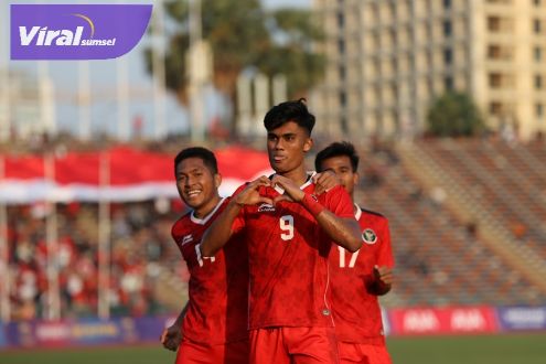 Striker Tim Nasional (Timnas) U-22 Indonesia, Ramadhan Sananta selebrasi usai cetak gol ke gawang Myanmar pada laga kedua Grup A cabor sepak bola SEA Games 2023. Foto : pssi