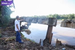 Tembok Penahan Jalan di Bailangu Nyaris Roboh, Pj Bupati Apriyadi Surati BBWS VIII. Foto : viralsumsel.com/dev