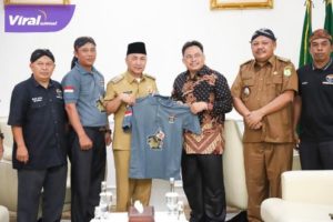 Pengurus Paguyuban Republik Ngapak Provinsi Sumsel dan Kabupaten Muba, Selasa (16/5/2023) siang menemui Pj Bupati Apriyadi Mahmud di Ruang Audiensi Bupati. Foto : viralsumsel.com/dev