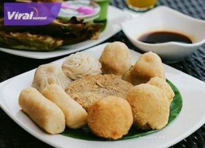 Berburu Kuliner Palembang, Pempek Candy Rasanya Lezat dan Cuko Pempek Sangat Pas Dilidah. Foto : ist
