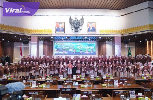Peringatan Hari Jadi Provinsi Sumsel Ke-77 DPRD Provinsi Sumsel Gelar Paripurna Istimewa dan Bazar UMKM. Foto : viralsumsel.com/ril