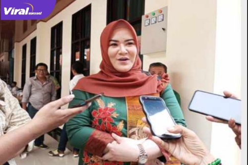 dr. Sri Fitriyanti Saat diwawancarai Awak Media. Foto : Viralsumsel/Nto