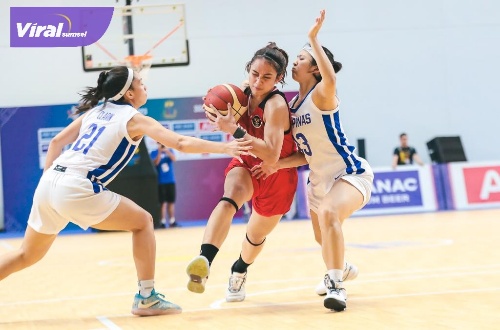 Timnas Basket Putri Indonesia gulung Filipina dengan skor meyakinkan 68-89 pada, Jumat (12/5/2023). Foto : perbasi
