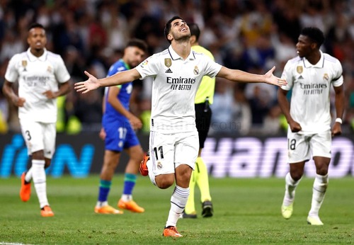 Pemain Real Madrid Marco Asensio selebrasi usai cetak gol ke gawang Getafe. Foto : realmadrid