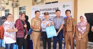 Andriansyah Fikri,SH. Wakil Walikota Prabumulih Hadiri sekaligus membuka kegiatan "Pembagian Bingkisan Menyambut Hari Raya Idul Fitri 1444 H, Selasa, 18 April 2023. Foto : viralsumsel.com/mal