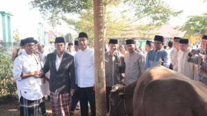 Wakil Walikota Prabumulih H. Andriansyah Fikri, SH Shalat Idul Adha 10 Dzulhijah 1444 Hijriah di Lapangan SDN 55 Gunung Kemala Kota prabumulih, Kamis (29/6/2023). Foto : viralsumsel.com/mal