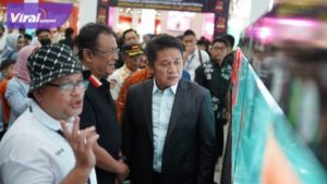 Gubernur Sumsel H Herman Deru menutup gelaran Sriwijaya Arowana Club (SAC) 1 di Lantai III M1 PTC Mall, Minggu (18/6/2023). Foto : viralsumsel.com/win