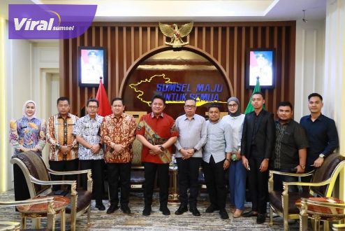 Audiensi Bersama Gubernur Herman Deru, Direktur Eksekutif Lintas Politika Indonesia Komitmen Jaga Dinamika Politik Secara Sehat dan Dinamis. Foto : viralsumsel.com/win