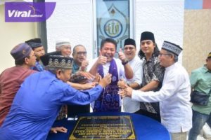 Herman Deru Ajak Warga Makmurkan Masjid Nurrusa'adah Dengan Kegiatan Majelis Taklim dan Kegiatan Sosial Lainnya. Foto : viralsumsel.com/win