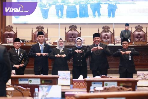 Gubernur Herman Deru Bersama Unsur Pimpinan DPRD Sumsel Tandatangani Nota Kesepakatan KUA-PPAS APBD Tahun Anggaran 2024. Foto : viralsumsel.com/win