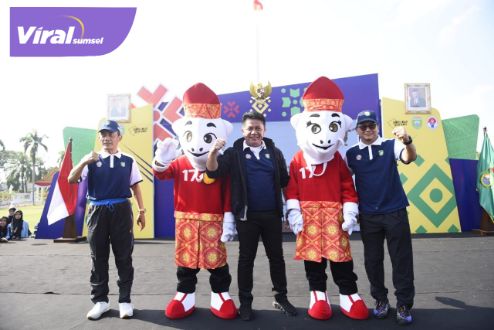 Gubernur Sumsel H. Herman Deru resmi melaunching logo dan maskot Pekan Olahraga Pelajar Nasional (POPNAS)XVI Tahun 2023, di halaman Griya Agung Palembang, Senin (31/7).