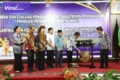 Pelatihan dan evaluasi pendamping petugas teknis peningkatan produksi peternakan, bertempat di Hotel Swarna Dwipa Palembang, Senin (21/8/2023) malam. Foto : viralsumsel.com/win
