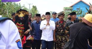Bupati OKI H Iskandar SE pada pelantikan Kepala Desa Terpilih di Desa Pangkalan Sakti Kecamatan Air Sugihan, OKI, (14/9/2023). Foto : viralsumsel.com/fir