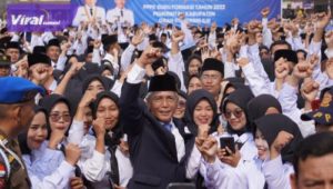 Bupati OKI, H. Iskandar, SE saat melantik 1.745 orang Pegawai Pemerintah dengan Perjanjian Kerja (P3K) Guru Formasi tahun 2022 di Kantor Bupati OKI, Kamis, (7/9/2023). Foto : viralsumsel.com