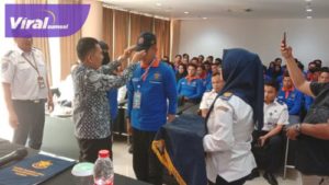 Anggota DPR RI Asal Sumsel Ishak Mekki, Buka Diklat Kecakapan Awak Kapal Sungai dan Danau. Foto : viralsumsel.com/her