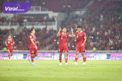 Penyerang Timnas Indonesia Dimas Drajad selebrasi usai cetak gol ke gawang Brunei Darussalam. Foto : pssi