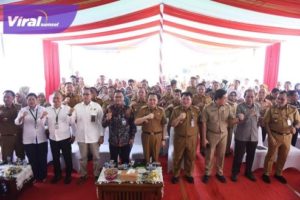 Pj Gubernur Sumsel Agus Fatoni dalam Rakor Pengendalian Inflasi di Daerah Tahun 2023 bersama Mendagri Muhammad Tito Karnavian, Senin (16/10/2023). Foto : viralsumsel.com/win