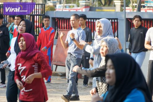 Terapkan Jum'at Sehat, Dinkominfo Muba Rutin Gelar Senam Pagi Bersama. Foto : viralsumsel.com/dev