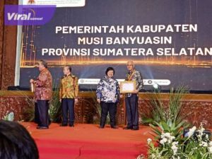 Desa Bumi Kencana Kecamatan Sungai Lilin Muba Raih Trophy Proklim Utama. Foto : viralsumsel.com/dev