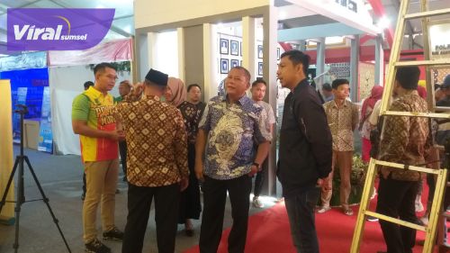 Pj Sekda Kabupaten Muba Musni Wijaya meninjau langsung persiapan pembukaan Muba Expo 2023. Foto : viralsumsel.com/dev