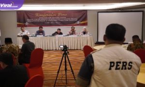 Konferensi Pers Penerimaan Pendaftaran Anggota KPU 17 Kabupaten Kota di Hotel Aston Palembang. Foto : Viralsumsel/Nto