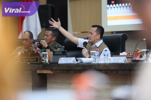 Pj Gubernur Sumatera Selatan Agus Fatoni memastikan upaya menggunakan Teknik Modifikasi Cuaca (TMC) diperpanjang. Foto : viralsumsel.com/win