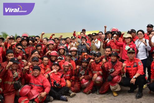 Tinjau Karhutla di OKI,Menteri LHK Sebut Penanganan Sudah Baik. Foto : viralsumsel.com/fir