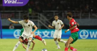 Pertandingan Tim Nasional (Timnas) U-17 Indonesia melawan Maroko dalam laga terakhir Grup A Piala Dunia U-17 2023 di Stadion Gelora Bung Tomo, Surabaya, Kamis (16/11/2023) malam. Foto : pssi