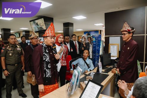 Pj Gubernur Agus Fatoni Resmikan Mall Pelayanan Publik Kabupaten Muara Enim. Foto : viralsumsel.com/win