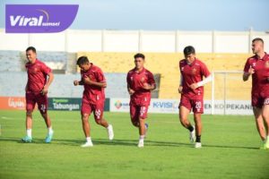 Para pemain Sriwijaya FC berlatih di Stadion Kaharuddin Nasution jelang hadapi PSPS. Foto : mo sfc