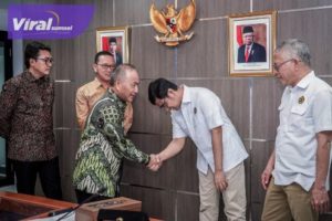 PJ Bupati Muba H Apriyadi Minta Segerakan Peralihan Listrik MEP ke PLN demi Warga Muba. Foto : viralsumsel.com/dev