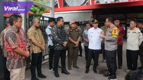 Tindaklanjuti Keresahan Masyarakat, Ratu Dewa dan Kapolresta Palembang Tinjau Langsung Pos Pengamanan BKB. Foto : viralsumsel.com/nto