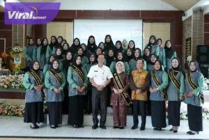 Bunda Literasi Kota Prabumulih Hj. Windriana Elman Mengukuhkan Bunda Literasi se-Kecamatan dan Kelurahan di Kota Prabumulih. Foto : viralsumsel.com/mal